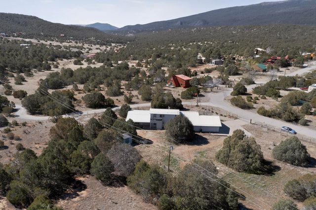 26 Juniper Hill Loop, Cedar Crest, NM 87008