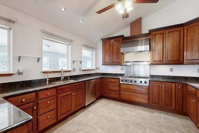 26 Juniper Hill Loop, Cedar Crest, NM 87008