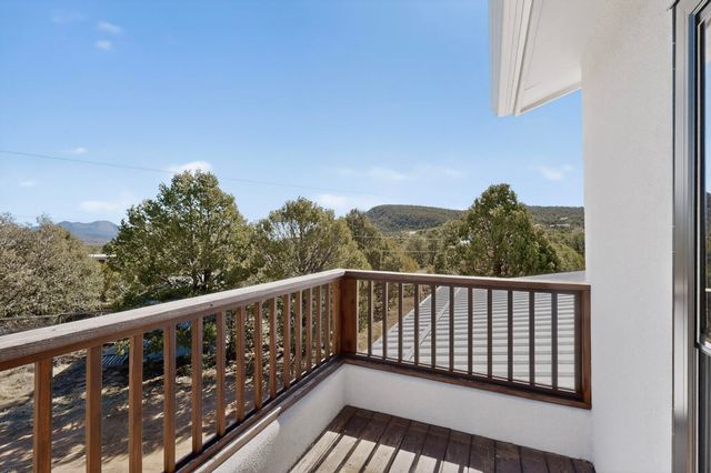 26 Juniper Hill Loop, Cedar Crest, NM 87008