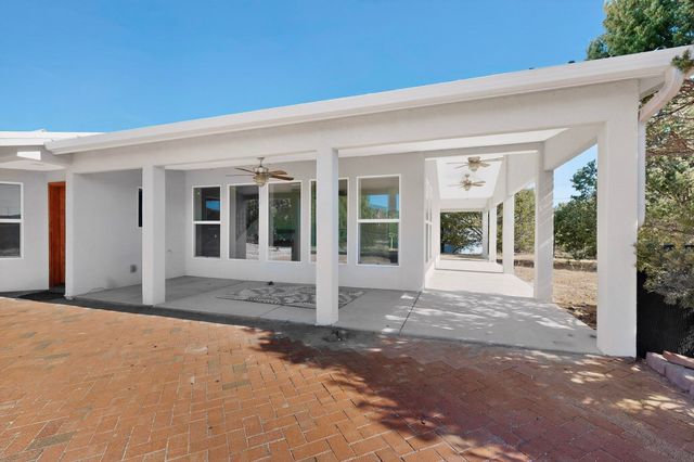 26 Juniper Hill Loop, Cedar Crest, NM 87008