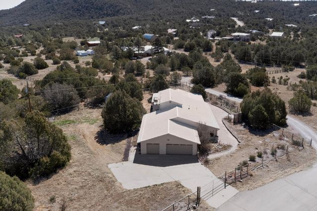 26 Juniper Hill Loop, Cedar Crest, NM 87008