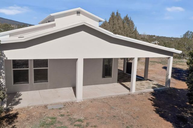 26 Juniper Hill Loop, Cedar Crest, NM 87008