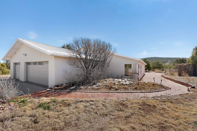 26 Juniper Hill Loop, Cedar Crest, NM 87008