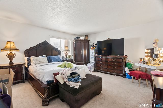 10 South Street 36, Danbury, CT 06810