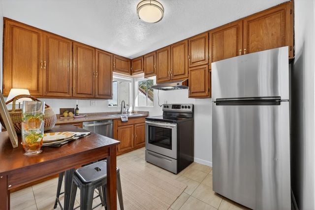 3459 37th St, Sacramento, CA 95817