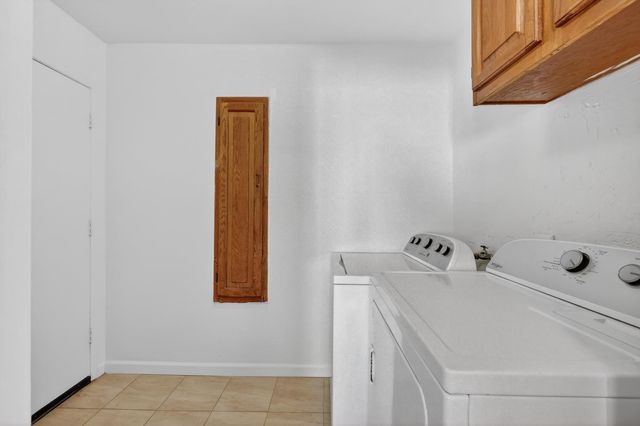 3459 37th St, Sacramento, CA 95817