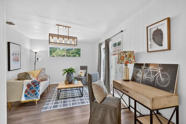 3459 37th St, Sacramento, CA 95817