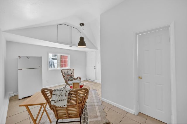 3459 37th St, Sacramento, CA 95817