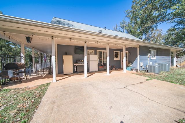 73 Dogwood Terrace, Ellerslie, GA 31807