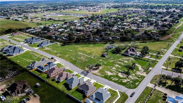 613 La Pointe Avenue, Alton, TX 78573