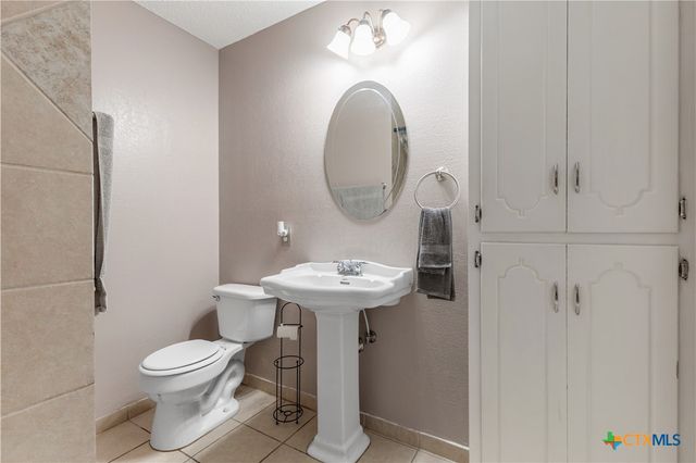 144 Jordan Loop, Nolanville, TX 76559