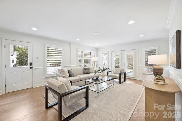 830 Jefferson Drive, Charlotte, NC 28270