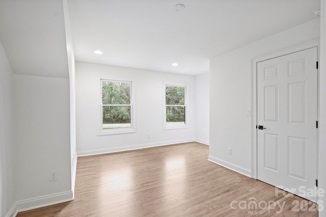 830 Jefferson Drive, Charlotte, NC 28270