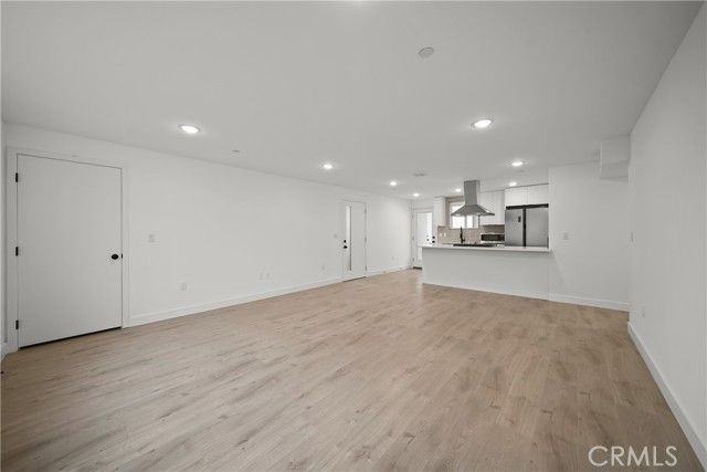 171 S Hoover, Los Angeles, CA 90004