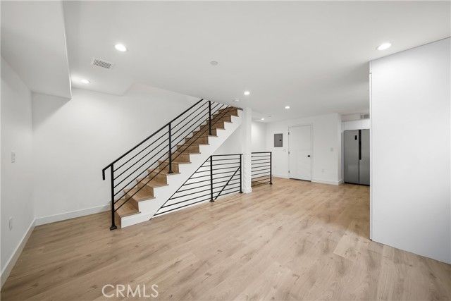 171 S Hoover, Los Angeles, CA 90004