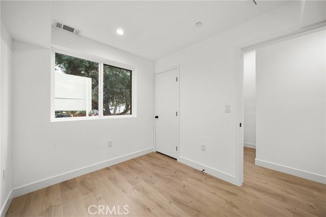 171 S Hoover, Los Angeles, CA 90004