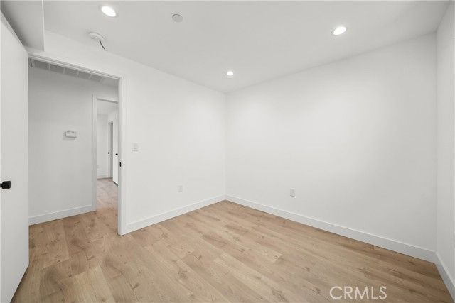 171 S Hoover, Los Angeles, CA 90004