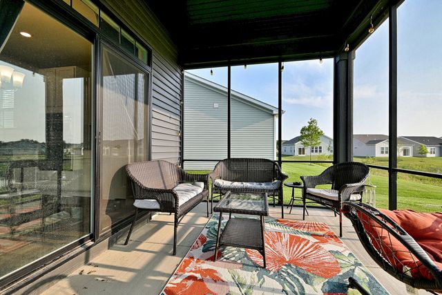 311 Dennis Lane, Oswego, IL 60543