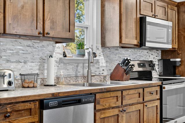 709 Valley Lane, Stockton, MO 65785