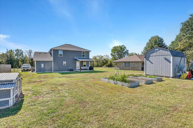 709 Valley Lane, Stockton, MO 65785