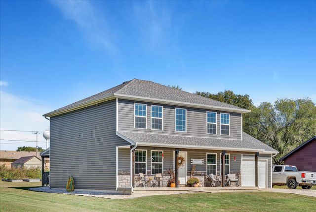 709 Valley Lane, Stockton, MO 65785