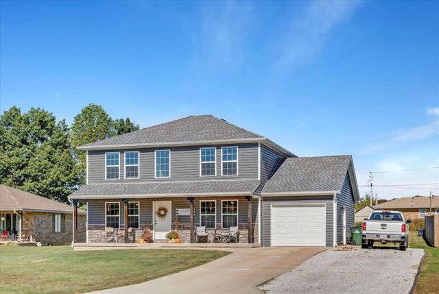 709 Valley Lane, Stockton, MO 65785