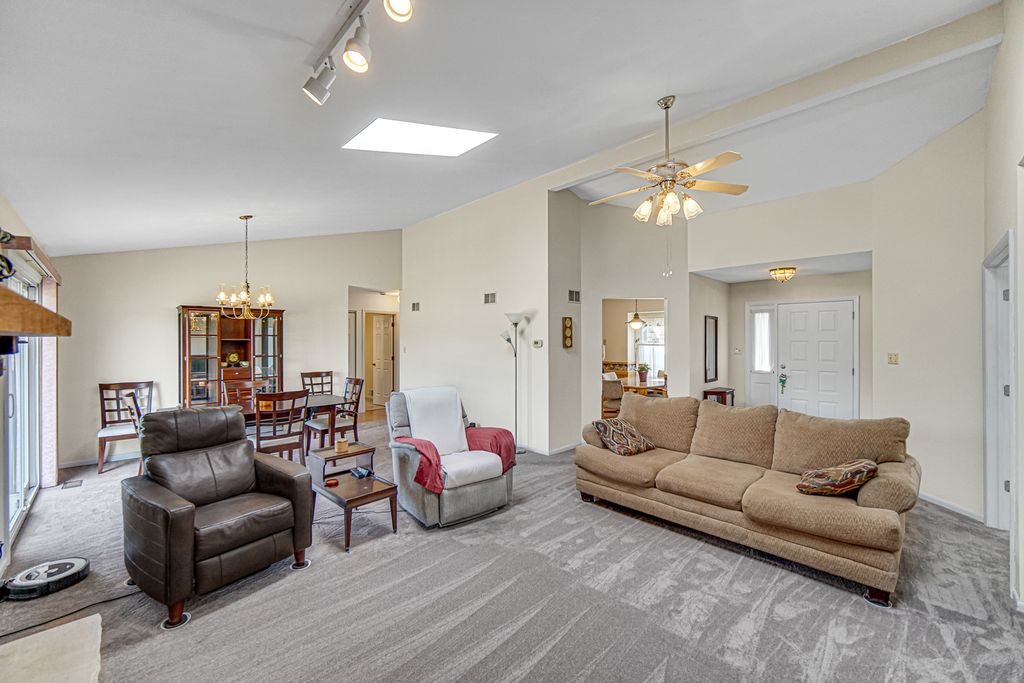 6316 Knollwood Drive, Oak Forest, IL 60452 — photo 4