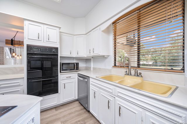 9328 Blazing Star Trl, San Antonio, TX 78266