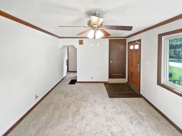 264 Lawrence Avenue, Columbus, OH 43228