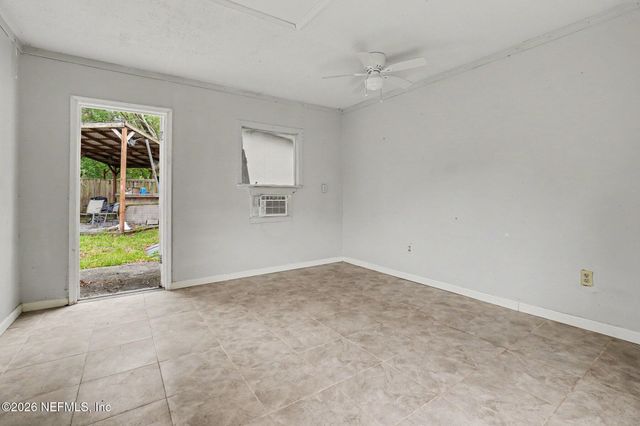 4626 BURGUNDY Road N, Jacksonville, FL 32210