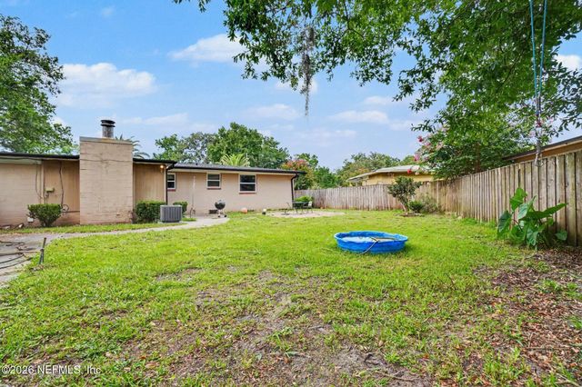 4626 BURGUNDY Road N, Jacksonville, FL 32210