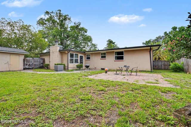 4626 BURGUNDY Road N, Jacksonville, FL 32210