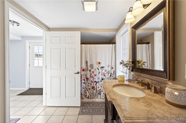 395 Furniss Station Road, Oswego, NY 13126