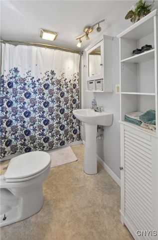 395 Furniss Station Road, Oswego, NY 13126