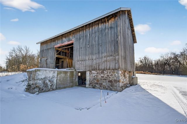 395 Furniss Station Road, Oswego, NY 13126