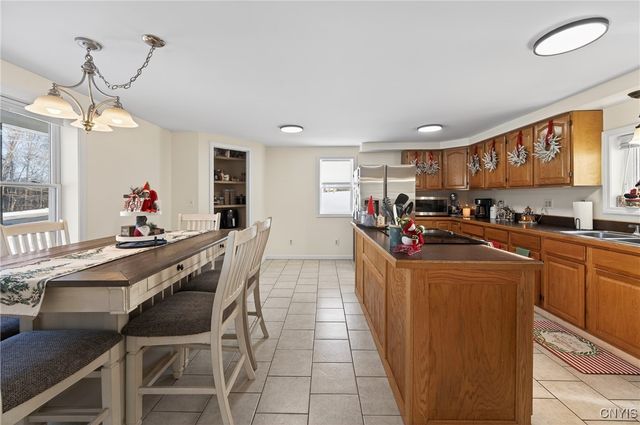 395 Furniss Station Road, Oswego, NY 13126