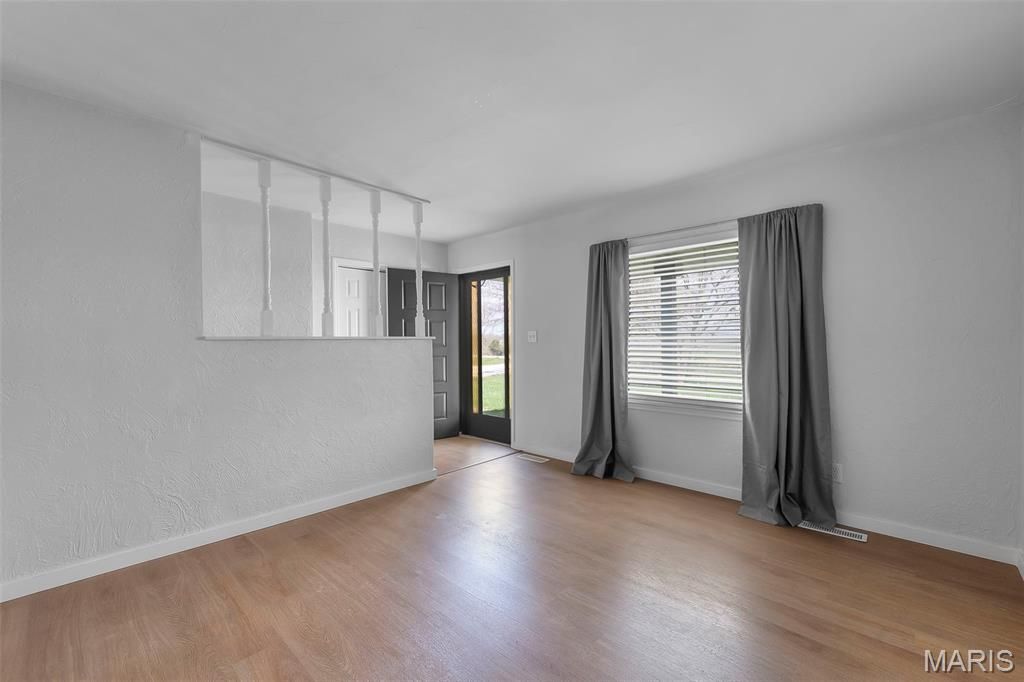 Image 11 of property listing at 5569 State Highway 72, Jackson, MO 63755