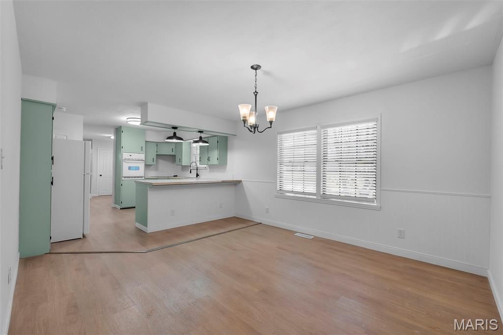 Image 13 of property listing at 5569 State Highway 72, Jackson, MO 63755