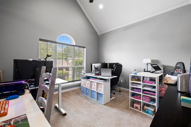 618 Huntwick Ln, Tyler, TX 75703