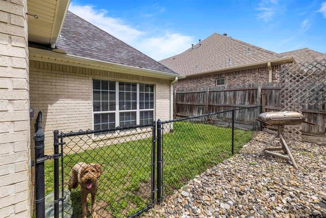 618 Huntwick Ln, Tyler, TX 75703