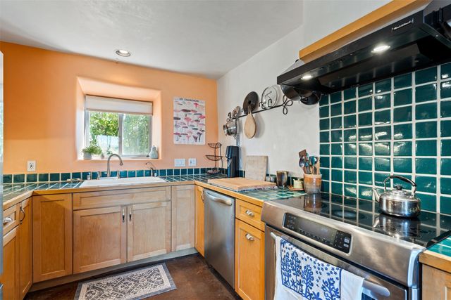 38 Old Rd., Lamy, NM 87540