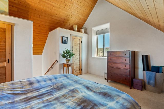38 Old Rd., Lamy, NM 87540