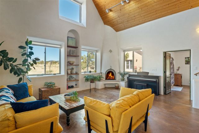 38 Old Rd., Lamy, NM 87540