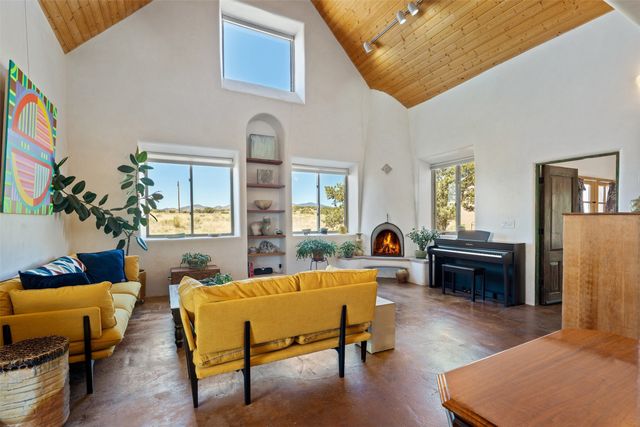 38 Old Rd., Lamy, NM 87540