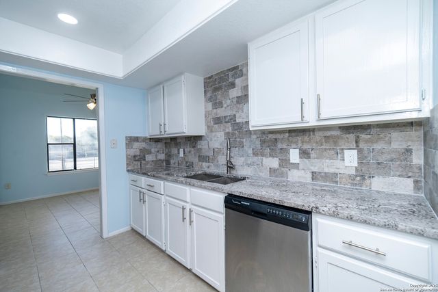 8419 Echo Creek, San Antonio, TX 78240