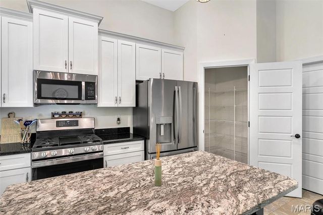 584 Lakewood Drive, Moscow Mills, MO 63362