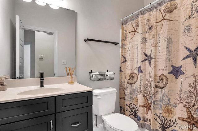 584 Lakewood Drive, Moscow Mills, MO 63362