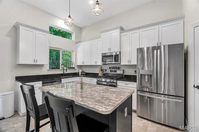 584 Lakewood Drive, Moscow Mills, MO 63362