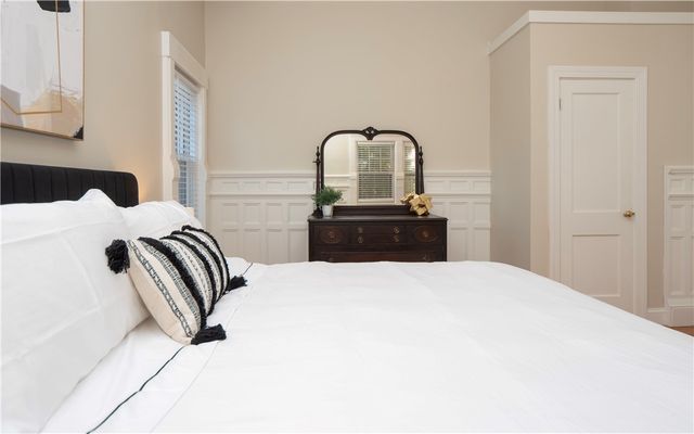 45 Ayrault Street 5, Newport, RI 02840