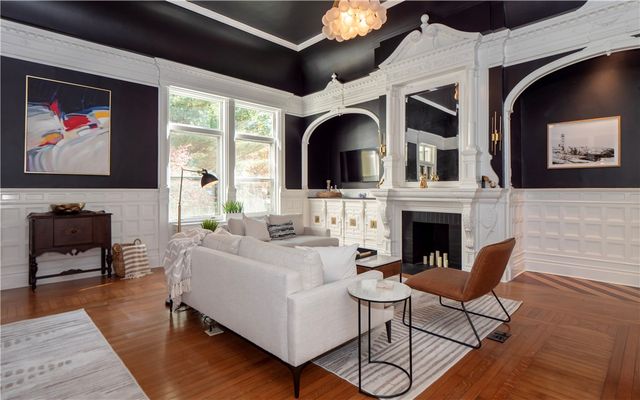 45 Ayrault Street 5, Newport, RI 02840